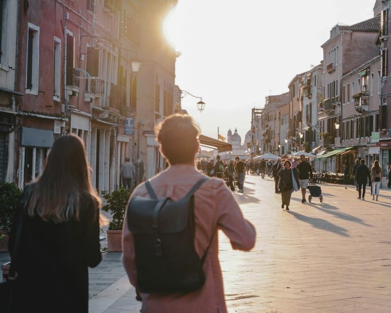 Me han robado en Erasmus: cómo actuar y qué cubre el seguro